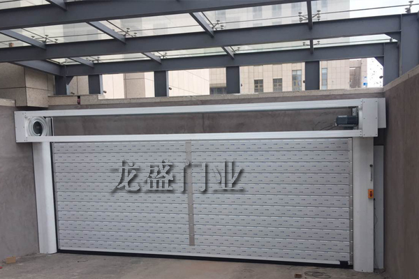 沈陽(yáng)硬質(zhì)快速門廠家