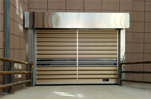 盤錦硬質(zhì)快速門安裝